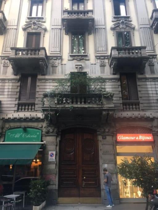 Apartment With Terrace In Central Milano Exteriör bild